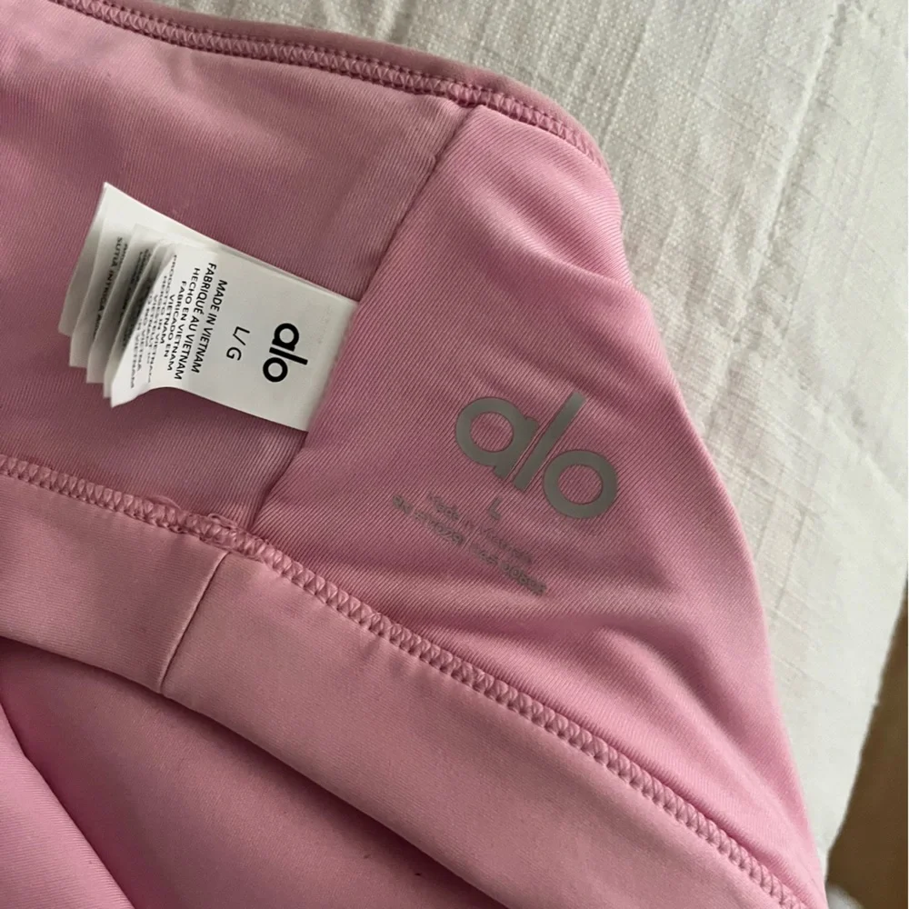 2 PIECE SET ALO YOGA SWEET PINK AIRLIFT LEGGINGS AND BRA